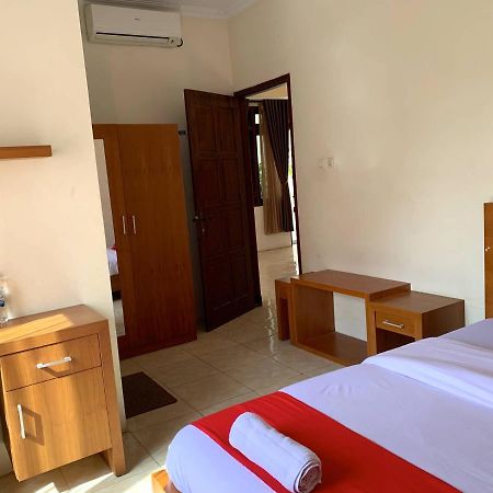 Hotel De Gadri Ndalem Bantul Esterno foto